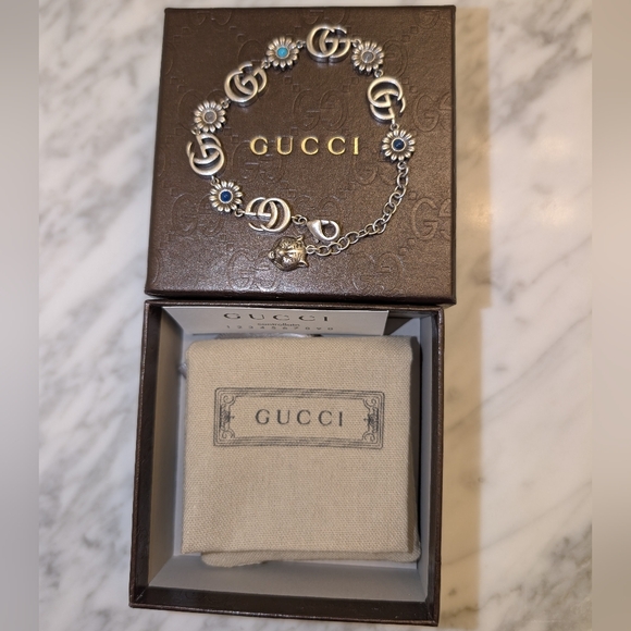 Gucci Double G Logo with Flowers and Tiger's Head Bracelet - Picture 2 of 9